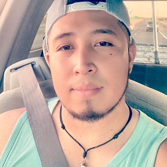 Meet your Posher, Alvaro - Picture 1 of 1